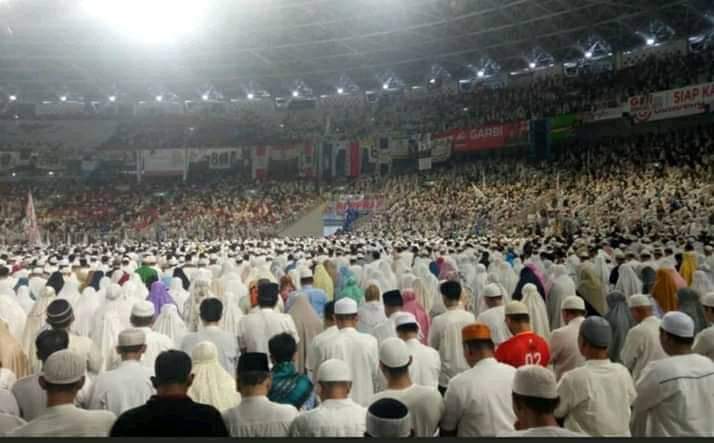 Polemik Shaf Shalat Subuh di GBK, Ini Jawaban Habib Hanif